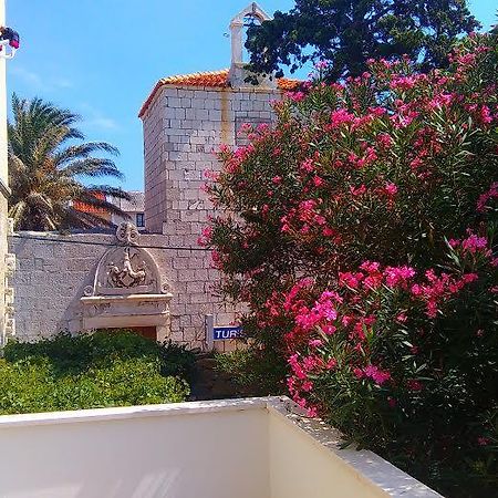 Pag Studio Garden Pag Town Exterior photo