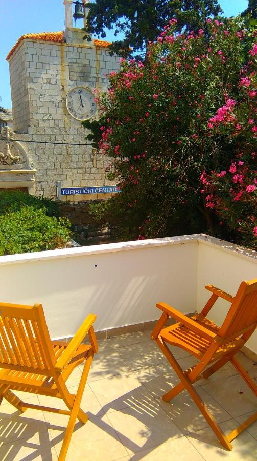 Pag Studio Garden Pag Town Exterior photo